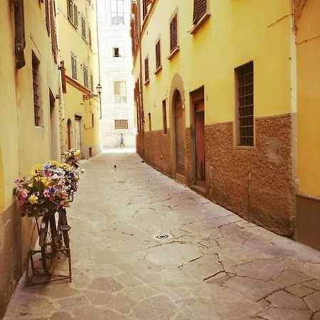 Uffizi-ponte Vecchio Apartment Florence